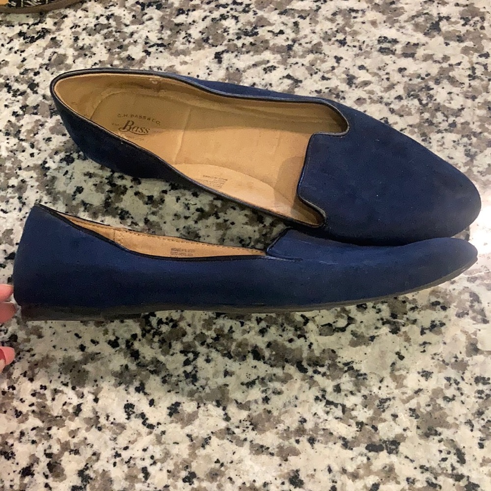 Navy suede pointed toe Bass flats